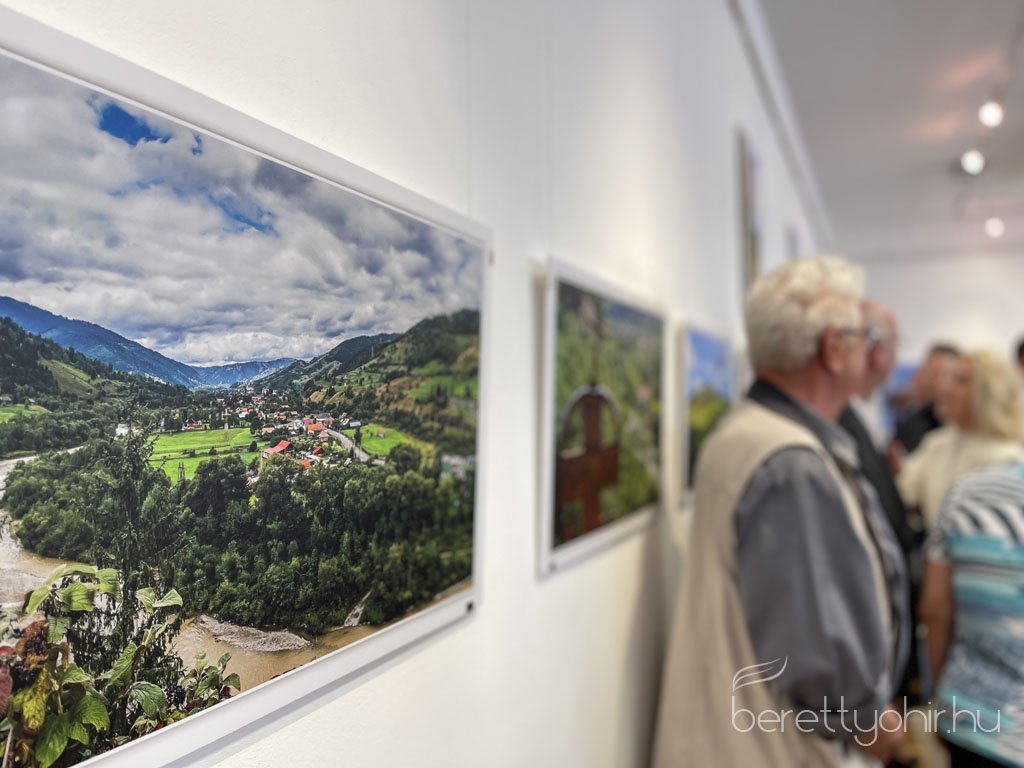 Tájak és emberek - kiállításmegnyitó43